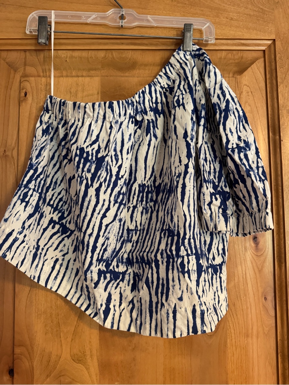 Rails Blue and White One-Shoulder Printed Top